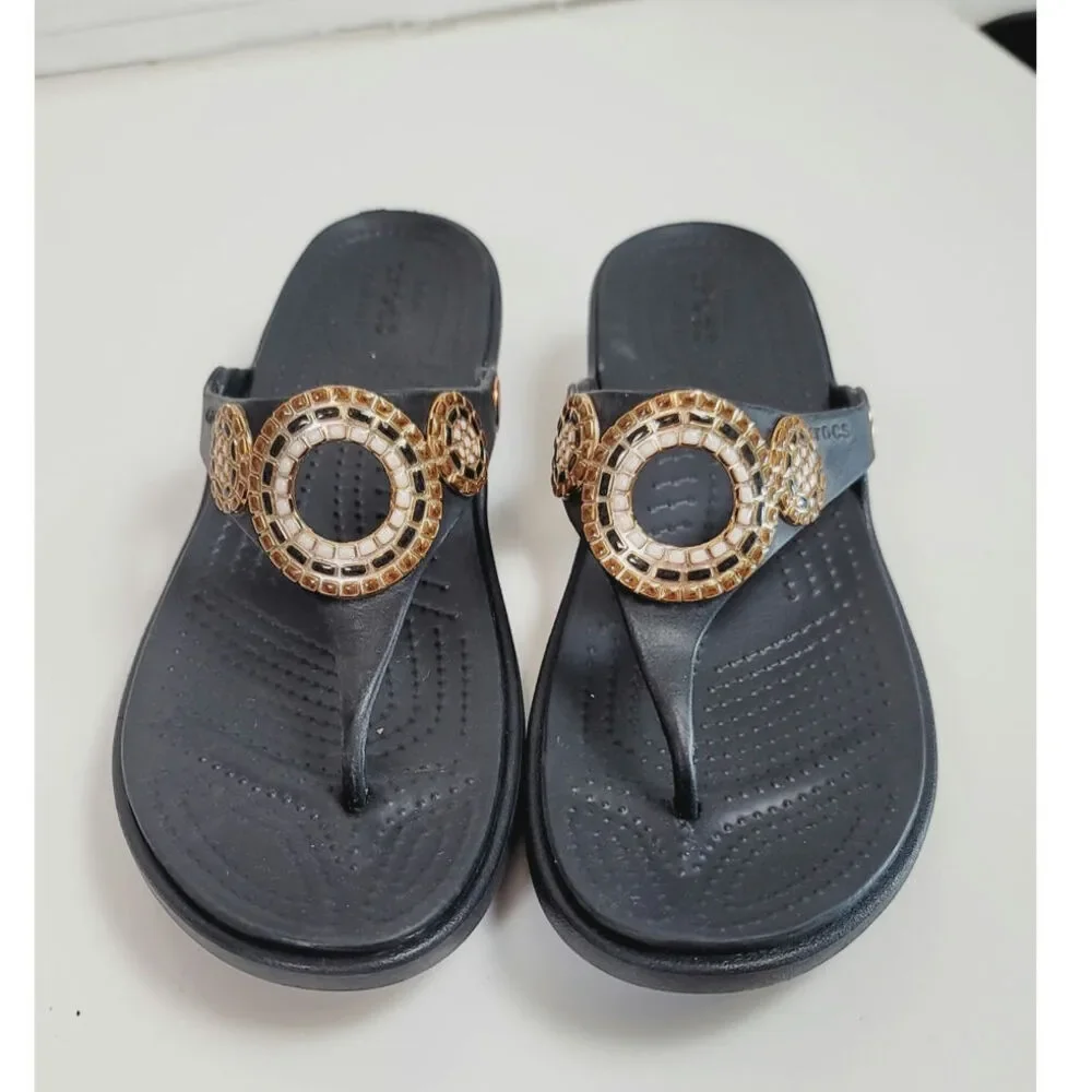 Crocs Sanrah Diamante Wedge Flip Sandal in Black, sz 10 - Picture 2 of 16